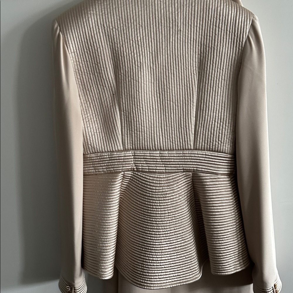 VTG / EUC Tiffany Kim Size 14 Beige Women's Silk Suit Set - Picture 6 of 10